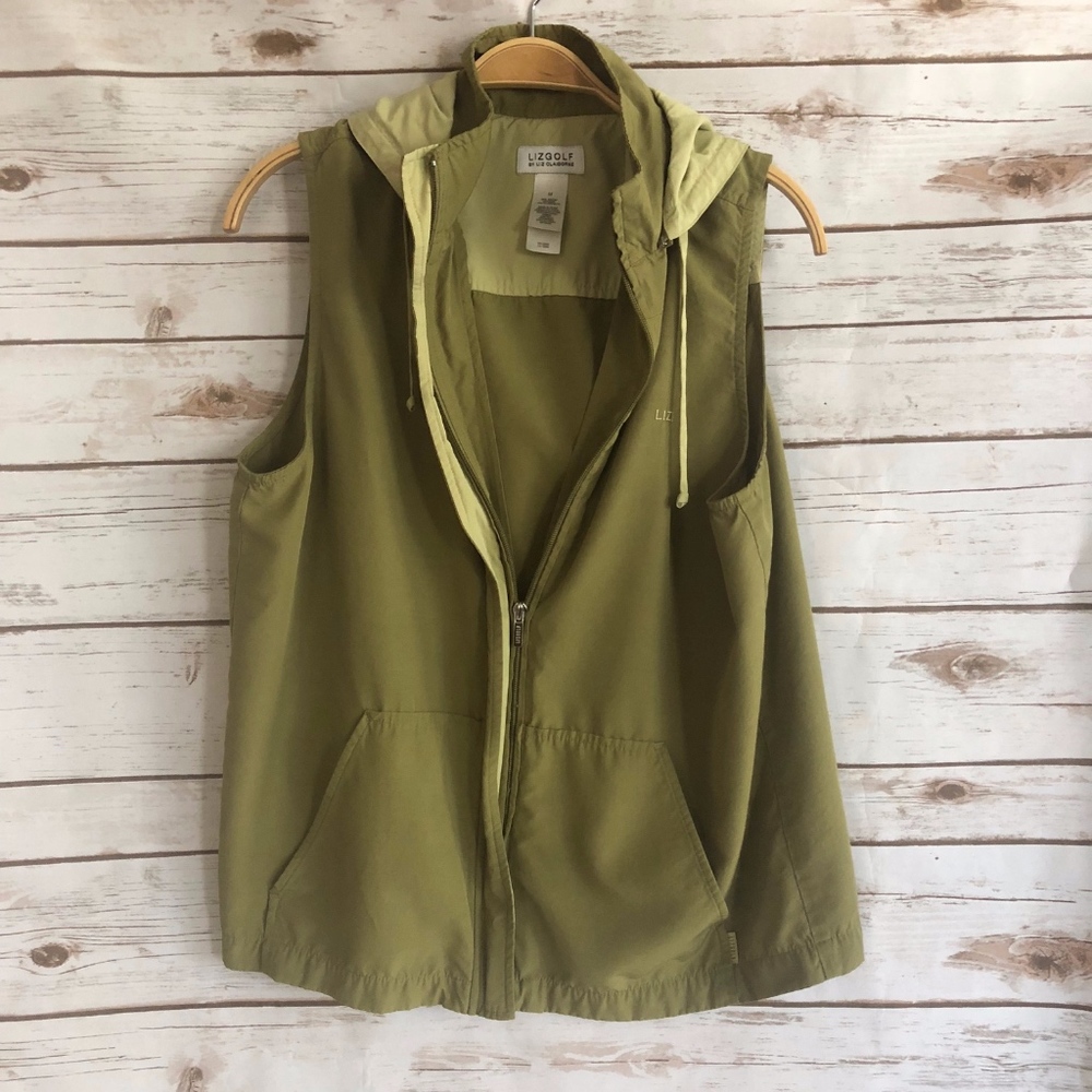 🏌🏼‍♀️Liz Claiborne Zippered Sleeveless Jacket